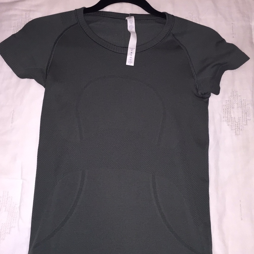 Army green short sleeve
